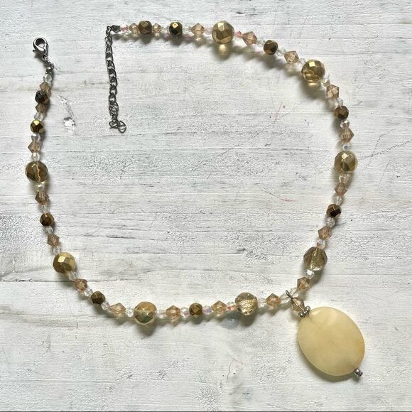 Chalcedony beaded pendant necklace - Picture 3 of 11